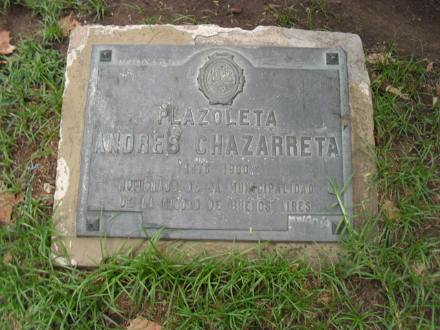 Plazoleta Andres Chazarreta