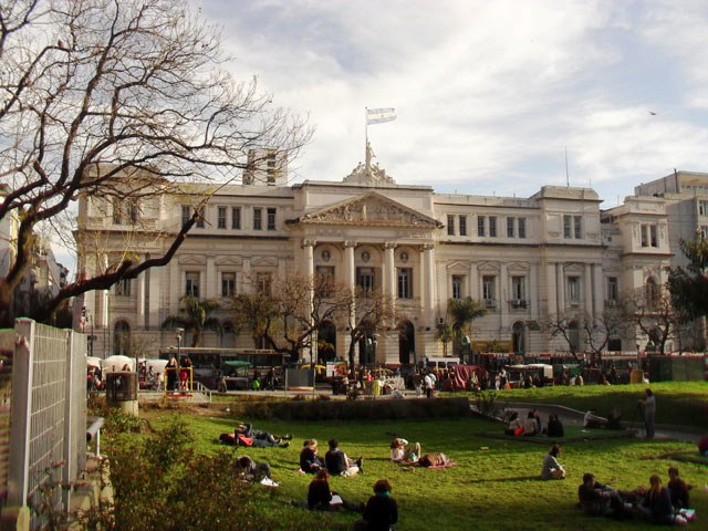 Plaza Dr. Bernardo A. Houssay