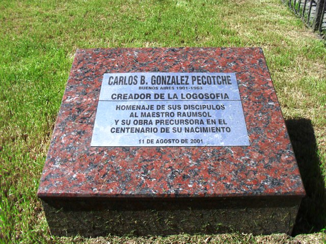 Plazoleta Carlos Bernardo Gonzalez Pecotche