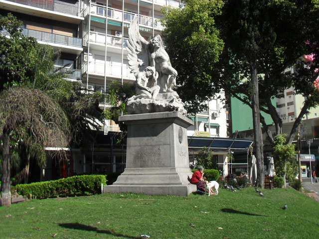 Plaza Ramón J. Carcano