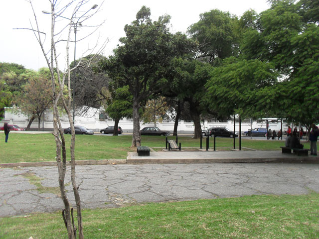 Plaza en Pedro Chutro y Almafuerte