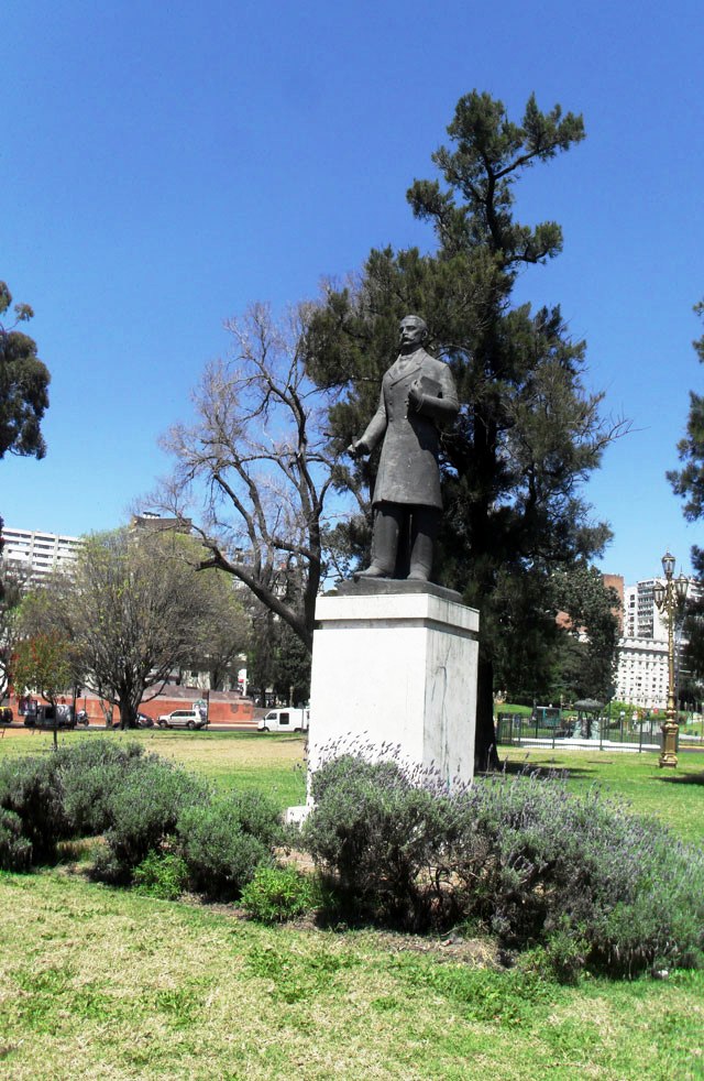 Plaza Dante