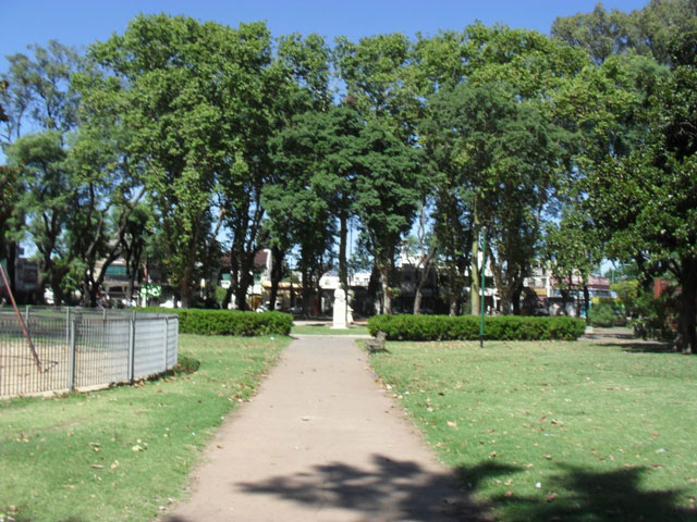 Plaza Leandro N. Alem