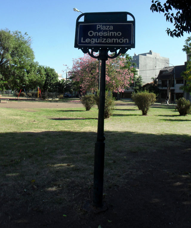 Plaza Dr. Onesimo Leguizamon