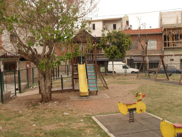 Patio Recreativo en Bonorino y Av. Castañares