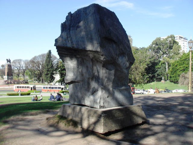 Plaza Int. Torcuato de Alvear