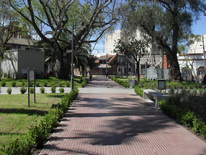 PLAZA SAN MARTIN DE SAN FERNANDO