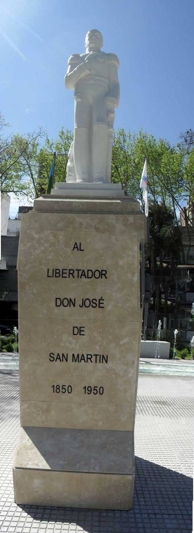 PLAZA SAN MARTIN DE SAN FERNANDO